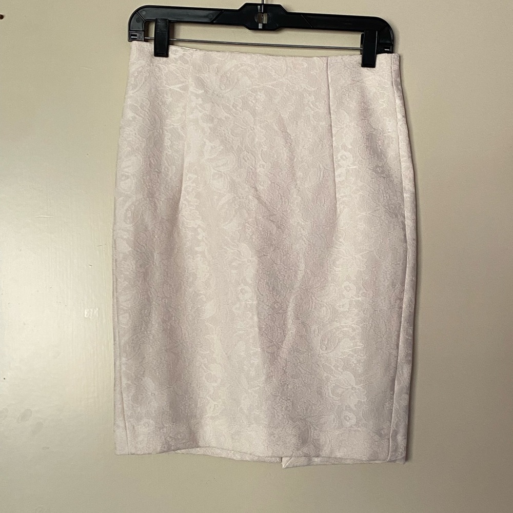Zara beige lace pencil skirt